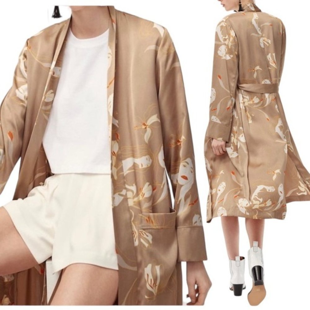 Aritzia Little Moon Ensata Robe Size XXS